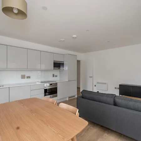Kwatera prywatna Double With Its Own Bathroom In A Shared 2 Bedroom Flat For Rent In Bham Birmingham